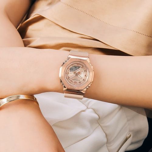 CASIO G-SHOCK GM-S2100PG ピンクゴールド 【美品】 CASIO G-SHOCK GM-S2100PG-4AJF レディース オクタゴンベゼル ピンク