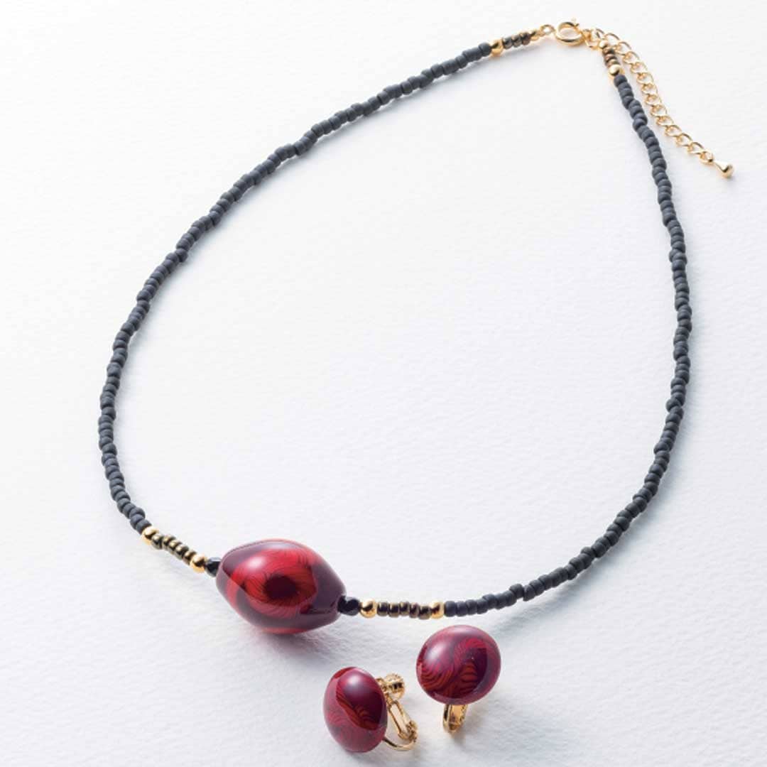 安曇野瑠璃ガラス　とんぼ玉　獅子巻毛