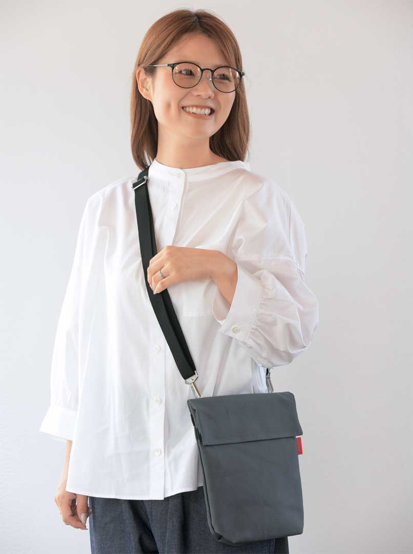 WWWBAG　縦型サコッシュ