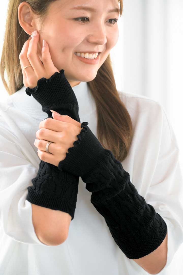 mokono　編み柄　綿ショートウォーマー