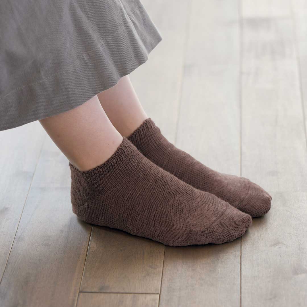 mokono　日々のクネクネくつ下　スラブ糸くつ下