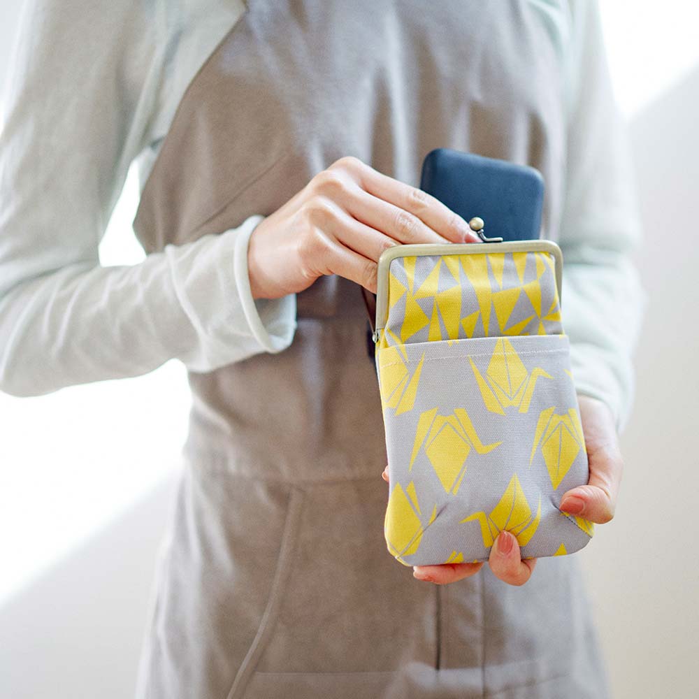 がま口スマホポーチ「おりづる」 セール品につきラッピング・手提げ不可