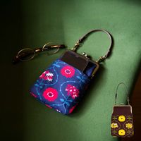 がま口スマホポーチ「はなつつみ」 セール品につきラッピング・手提げ不可