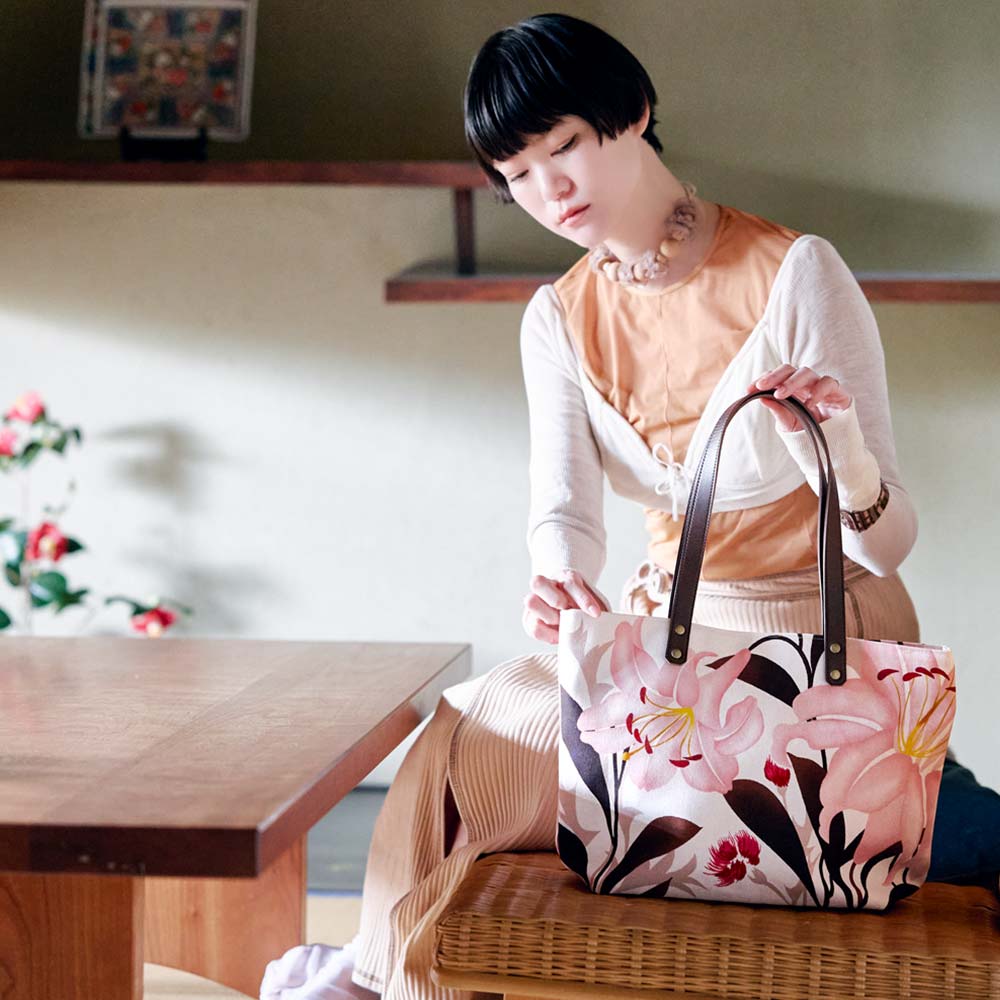 中トートバッグ「ゆりあざみ」