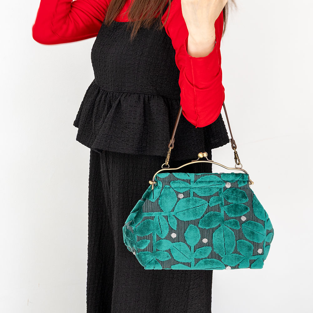 横長ベンリーがま口「モケットはっぱドット」