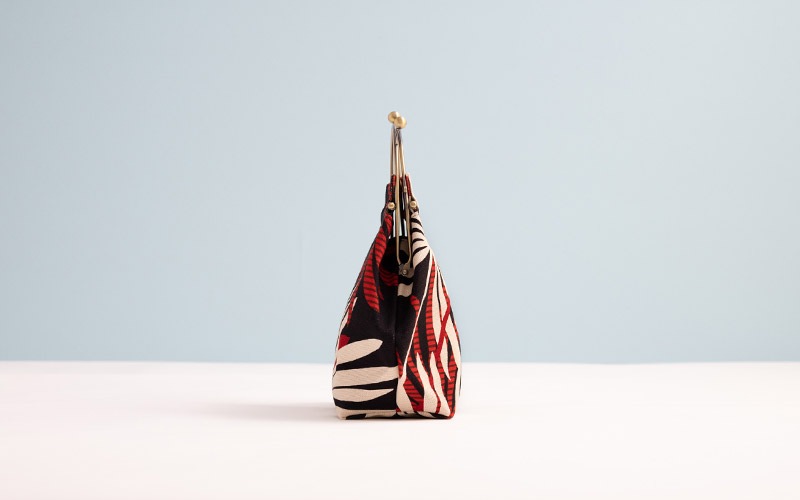 ベンリーがま口【大】「しゅろくろあか」