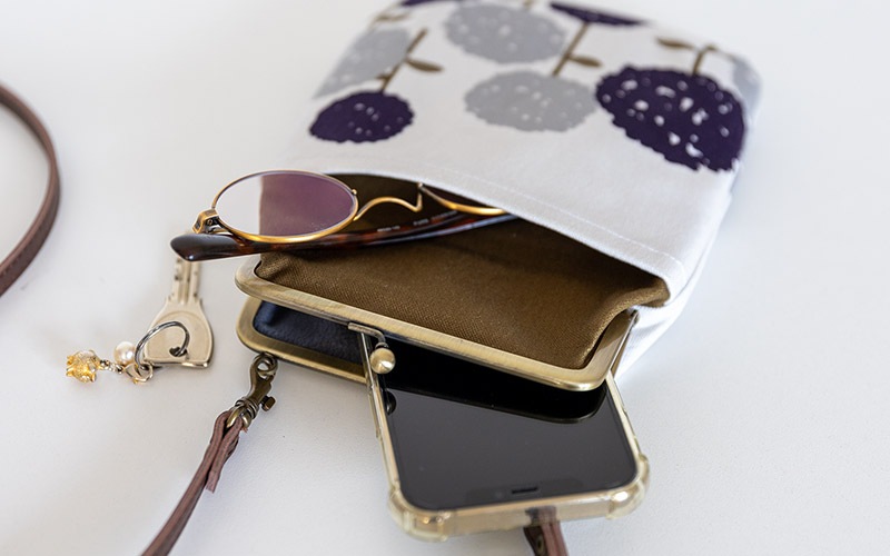 4寸縦型ポシェットがま口「こでまり」