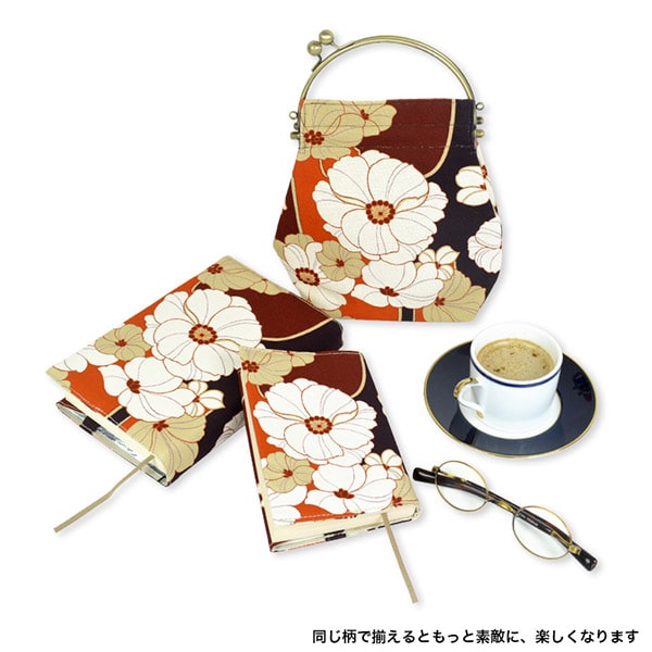 【専用ページ】内側まで可愛いブックカバー　文庫本　本とティーカップ　幻想 オーダーメイドのブックカバーおすすめ11選！革素材でカスタムできる