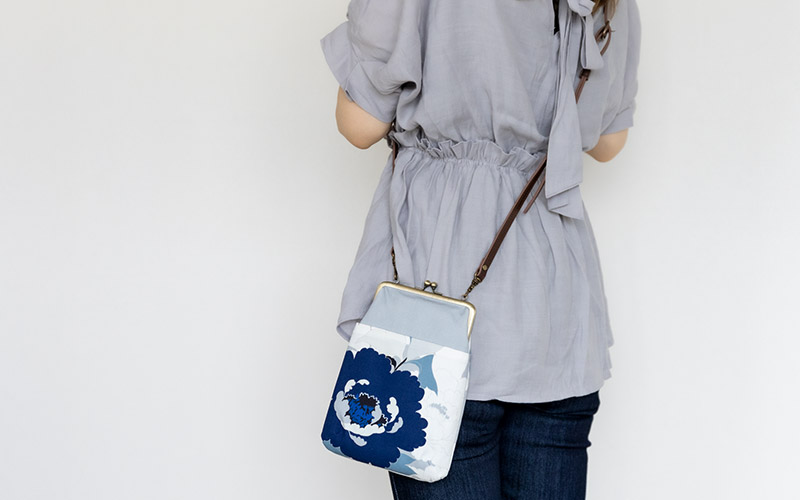 4寸縦型ポシェットがま口「ぼたぼたん」