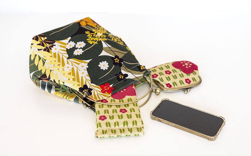 ベンリーがま口【大】「しょくぶつえん」