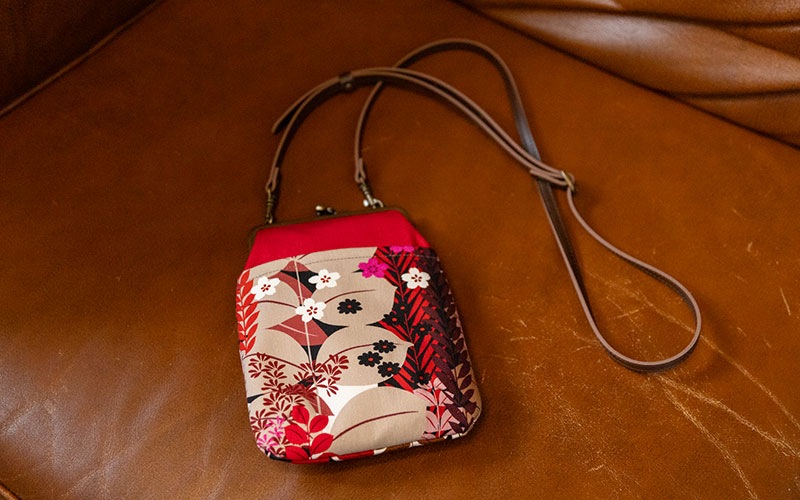 4寸縦型ポシェットがま口「しょくぶつえん」