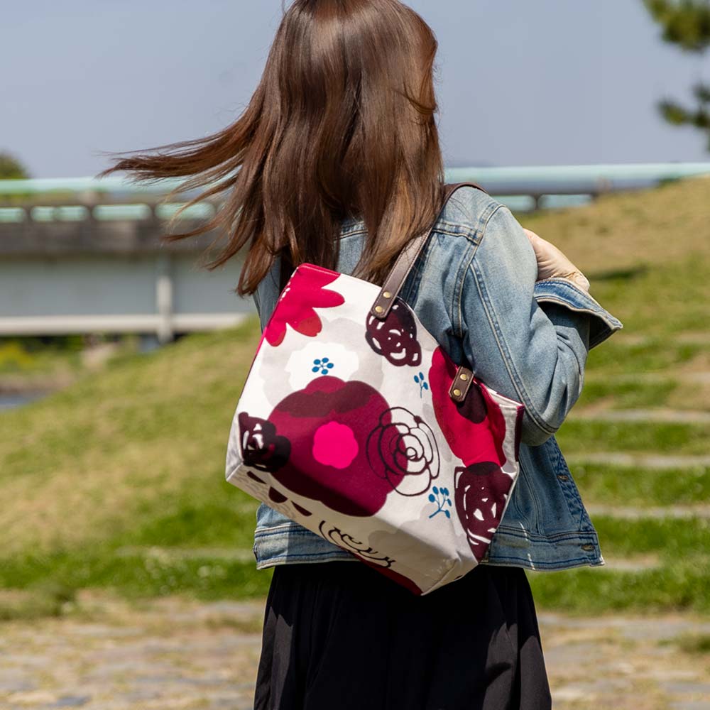 中トートバッグ「はなかさね」