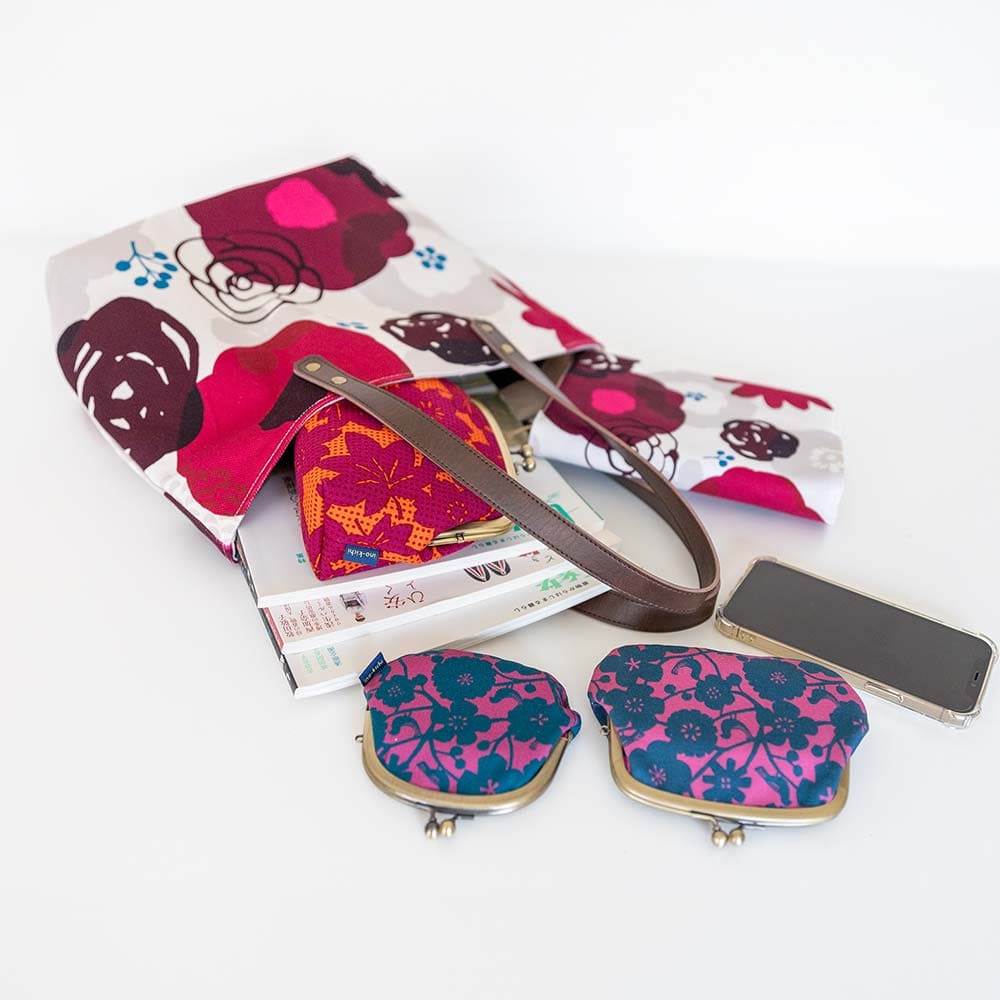 中トートバッグ「はなかさね」