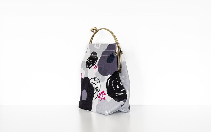 ベンリーがま口【大】「はなかさね」