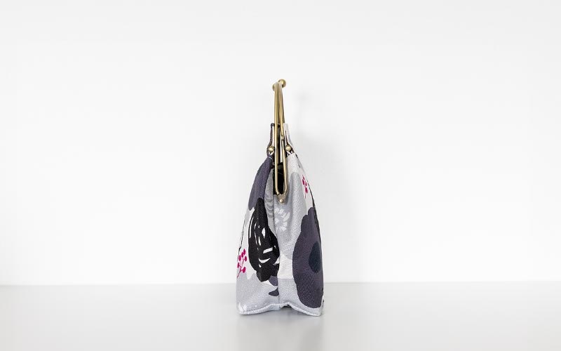 ベンリーがま口【大】「はなかさね」