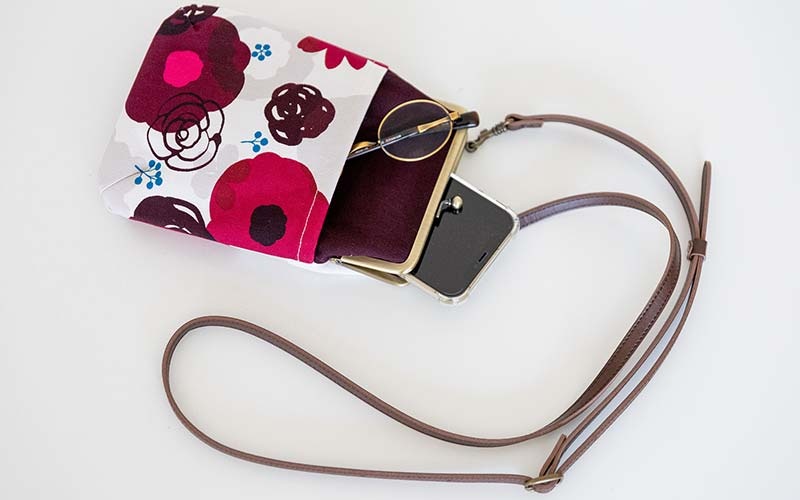 4寸縦型ポシェットがま口「はなかさね」