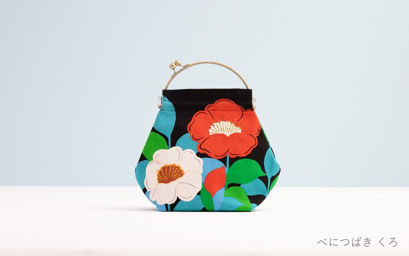 ベンリーがま口【大】「べにつばき」