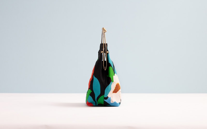 ベンリーがま口【大】「べにつばき」