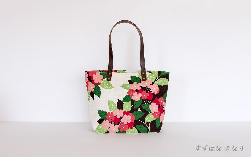 【美品】Suika トートバッグ 大小セット ito 刺繍トートバッグ 小[品番：BCYW0026437]｜BACKYARD FAMILY