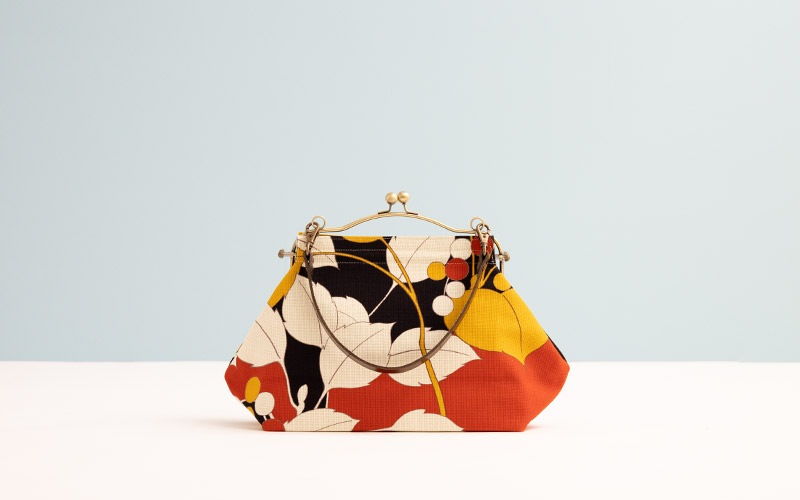 横長ベンリーがま口「やまのみ あかちゃ」