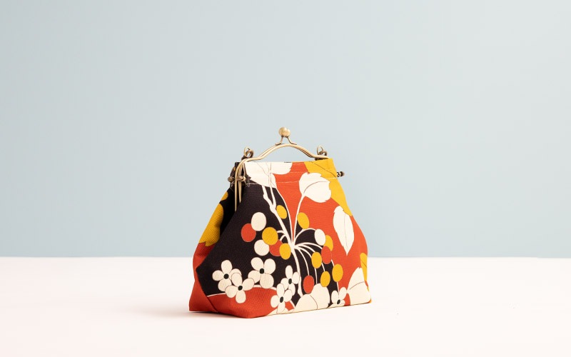 横長ベンリーがま口「やまのみ あかちゃ」