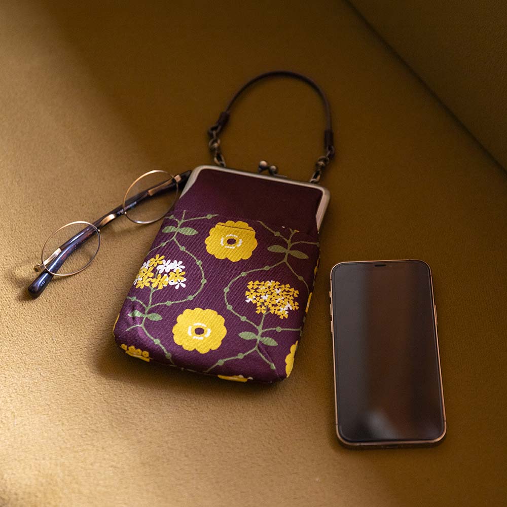 がま口スマホポーチ「はなつつみ」 セール品につきラッピング・手提げ不可