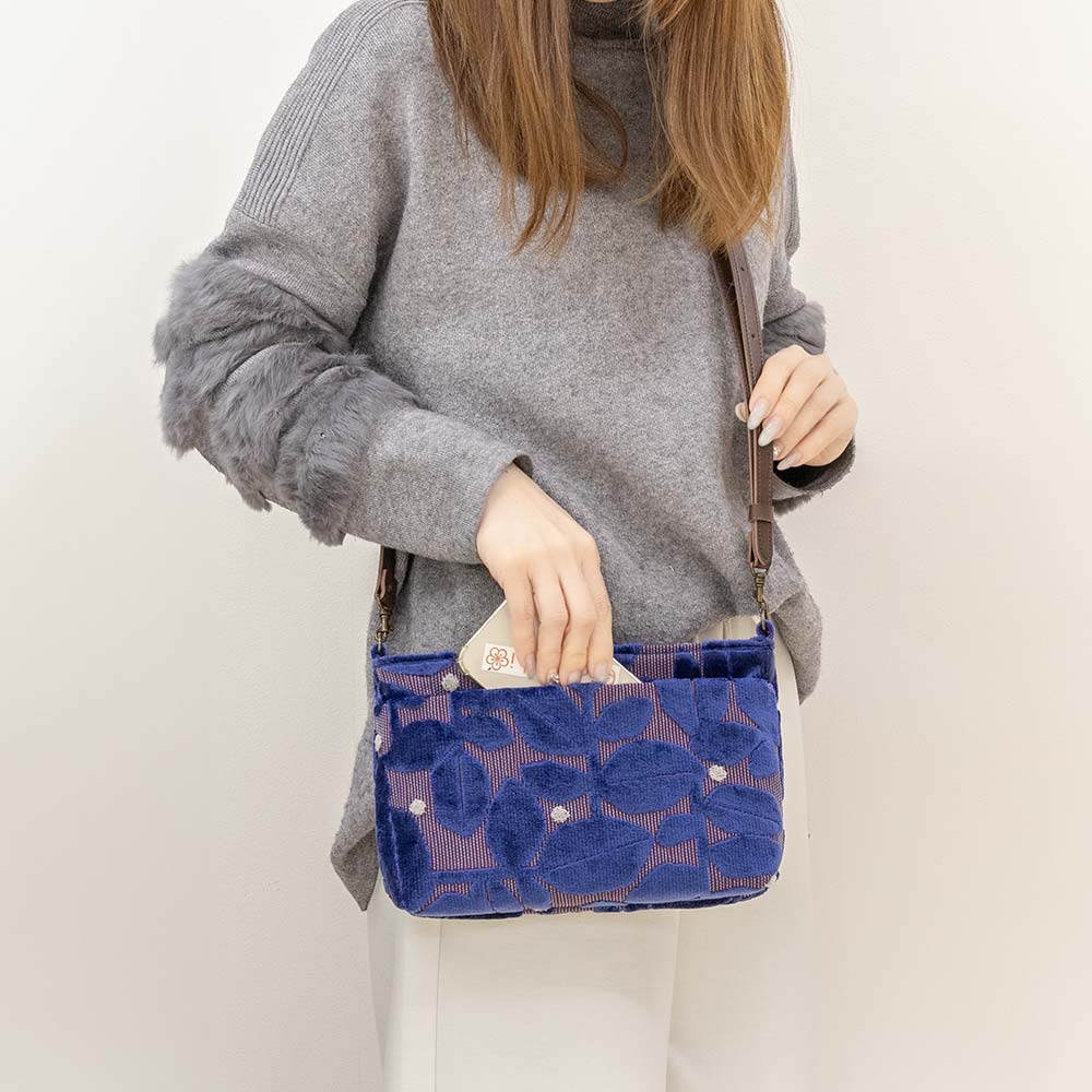 亥之吉 ファスナーポシェット「モケットはっぱドット」　