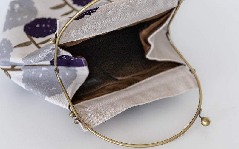 ベンリーがま口【大】「こでまり」