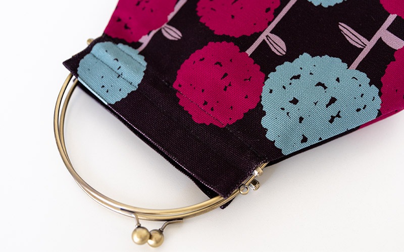 ベンリーがま口【大】「こでまり」