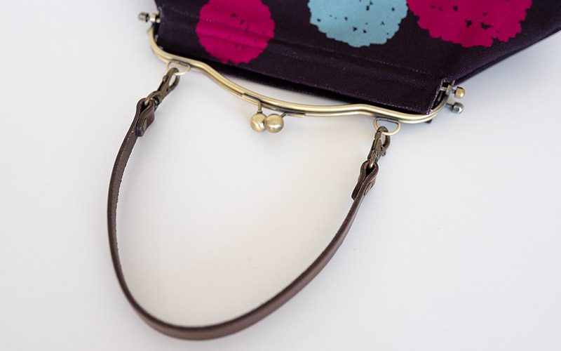 横長ベンリーがま口「こでまり」