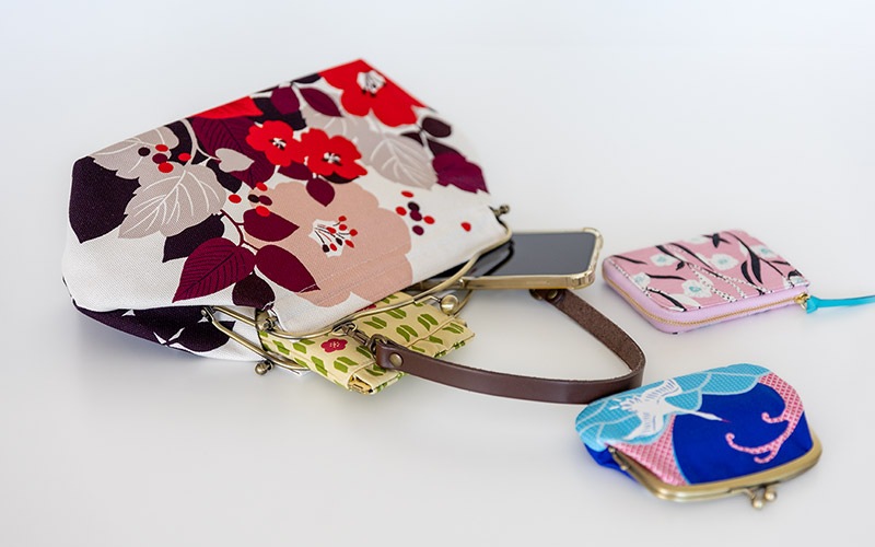 横長ベンリーがま口「はなもゆ」