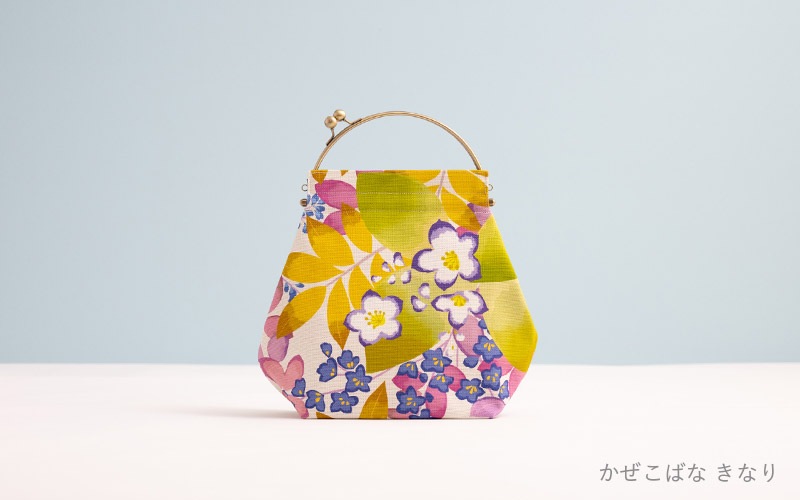 ベンリーがま口【大】「かぜこばな」｜亥之吉 by 京美染色株式会社