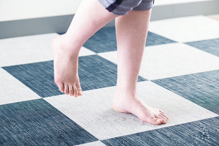 モダンタイルカーペット「Viela（ビエラ）」吸着シートタイプ450mm角