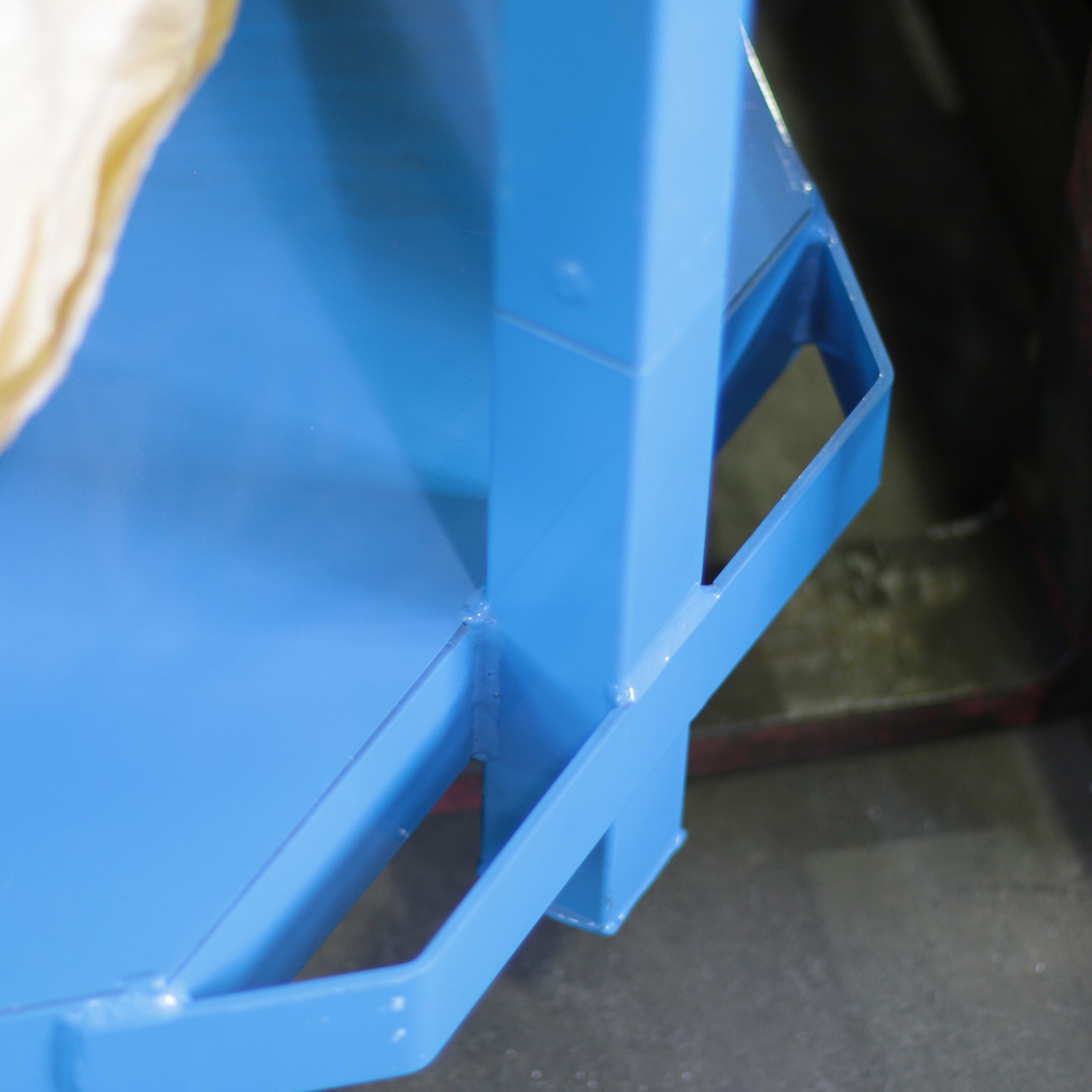 フレコン台車：エコパレ(丸型)　※車上渡し品