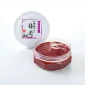 お寿司屋さんの梅肉