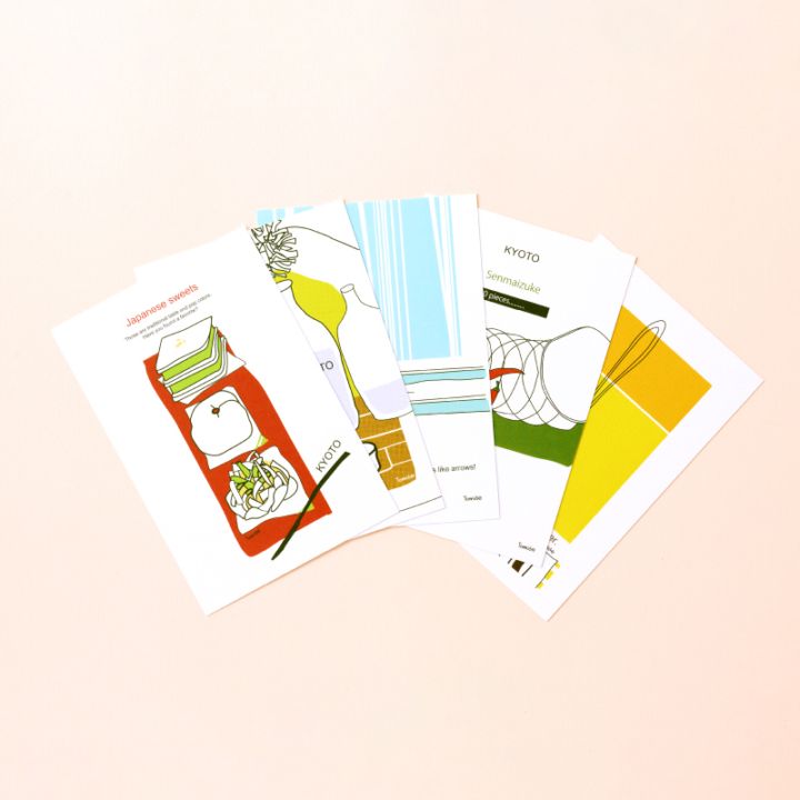 <strong>【おいしい京都】</strong><br>
「湯豆腐」「千枚漬け」「流しそうめん」「伏見酒蔵」「京生菓子」。京都の食をテーマにしたイラストのポストカード5枚セット。