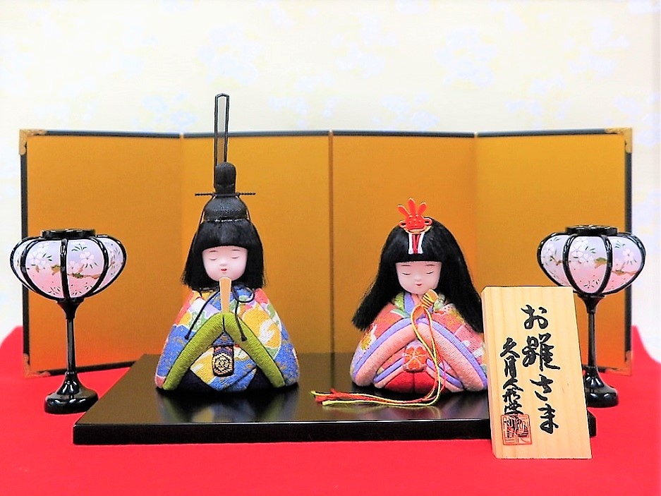 雛飾り （雛飾り「木製でおしゃれなデザイン」「コンパクト