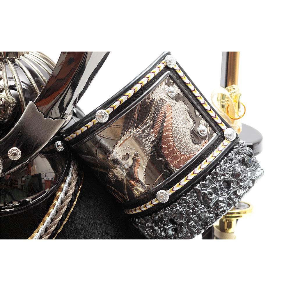 兜ケース飾り オルゴール付 3G-C43 | 取付ケース飾り | 【公式】 人形