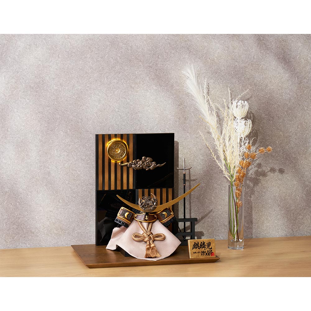 麒麟児之兜飾り 5GR-K2-Z | 兜飾り | 【公式】 人形の久月オンラインストア