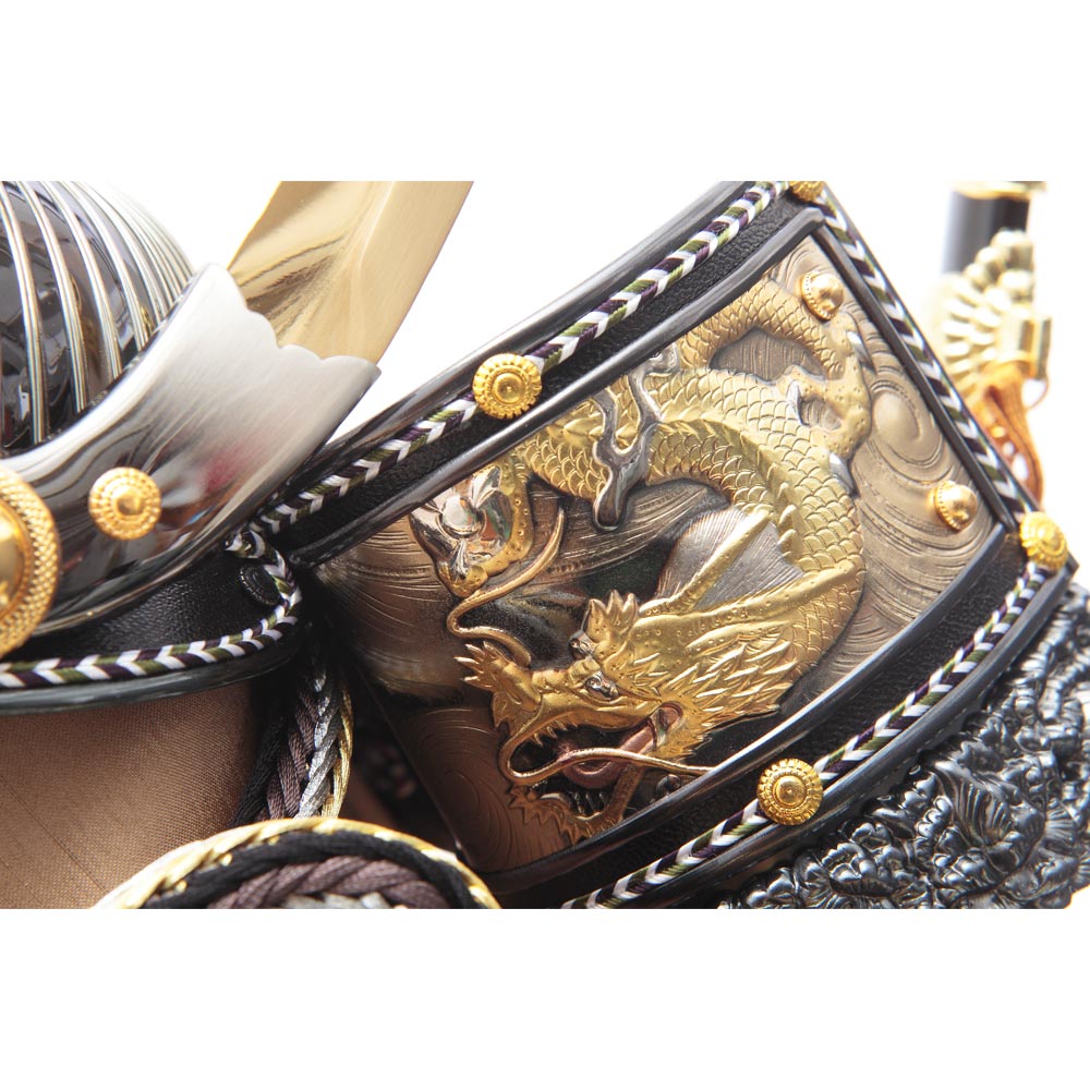 兜飾り一式　5点セット 兜ケース飾り 5G-C41-Z | 取付ケース飾り | 【公式】 人形の久月