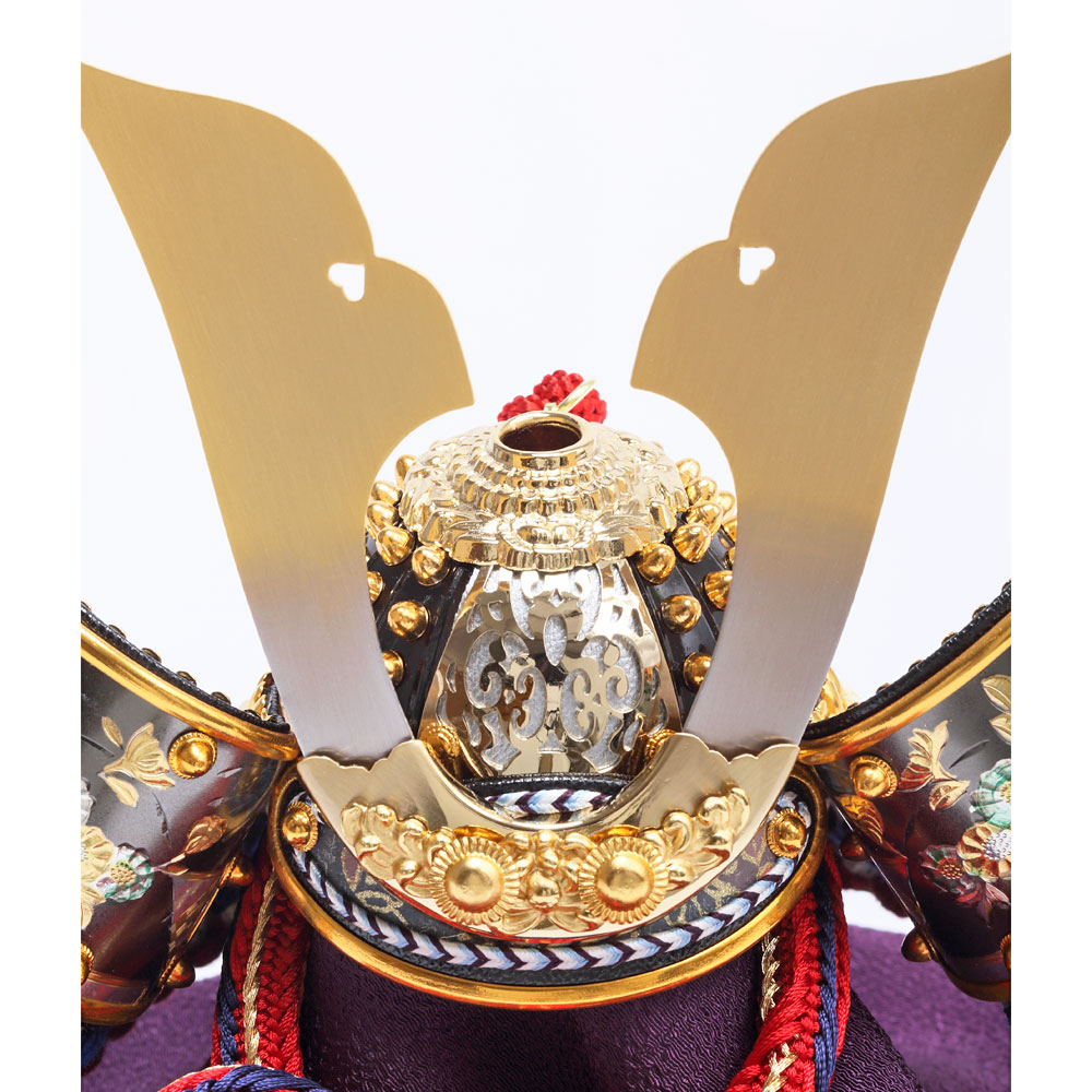 新品同様●上原玉鳳作●　高級品　兜飾り奈良15号大鎧●高級木製台付き●　五月人形 上原玉鳳作 兜飾り 6GR-K2 | 兜飾り | 【公式】 人形の久月オンライン