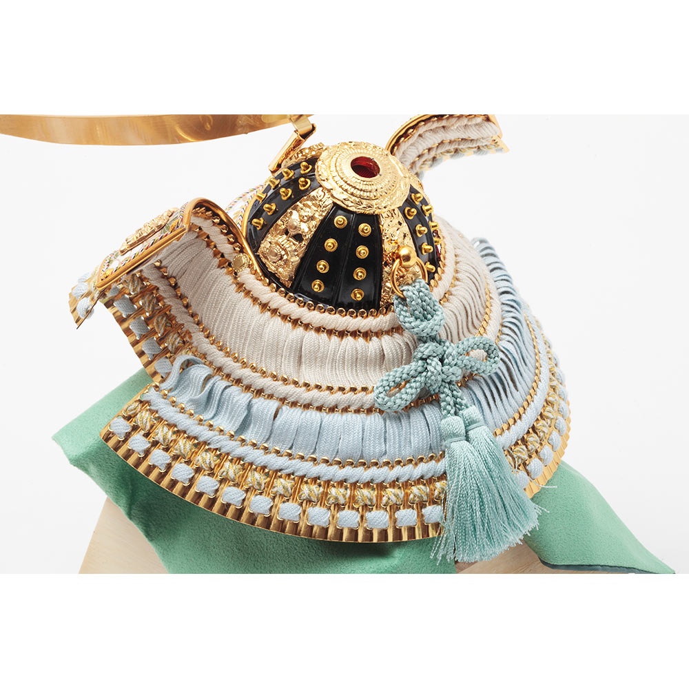 伊達政宗公 兜飾り 5GR-K16-Z | 兜飾り | 【公式】 人形の久月