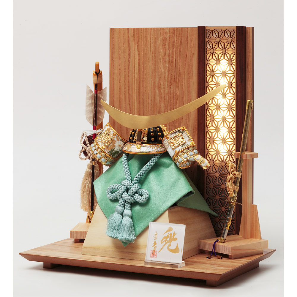 伊達政宗公 兜飾り 5GR-K16-Z | 兜飾り | 【公式】 人形の久月