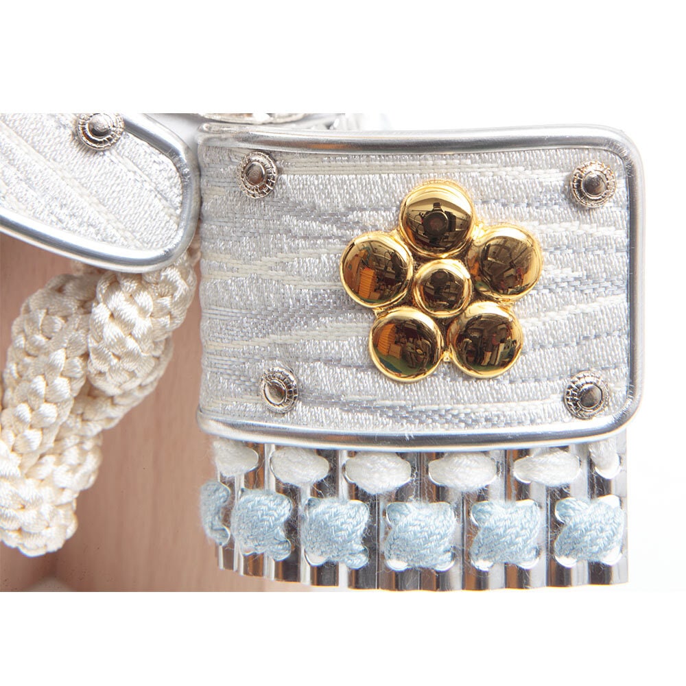 伊達政宗公 兜飾り 4GR-K16-Z | 兜飾り | 【公式】 人形の久月