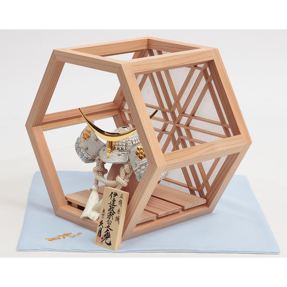 伊達政宗公　兜 創業明治11年の人形専門店。寿月すみたやの五月人形。伊達政宗公兜