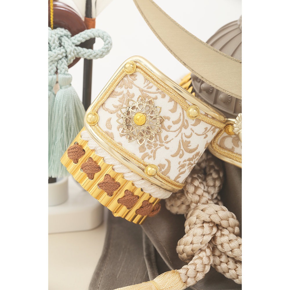 上杉謙信公 兜ケース飾り アクリルケース 6G-C26 | 取付ケース飾り