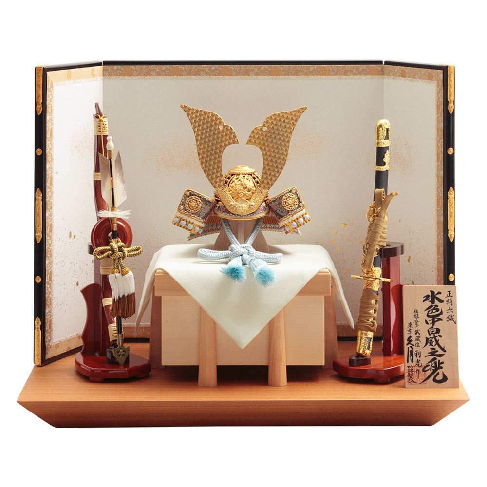 兜　久月　利光作 鈴木利光作 正絹本金箔押朱糸縅7号兜 銀河兜 金屏風平飾り