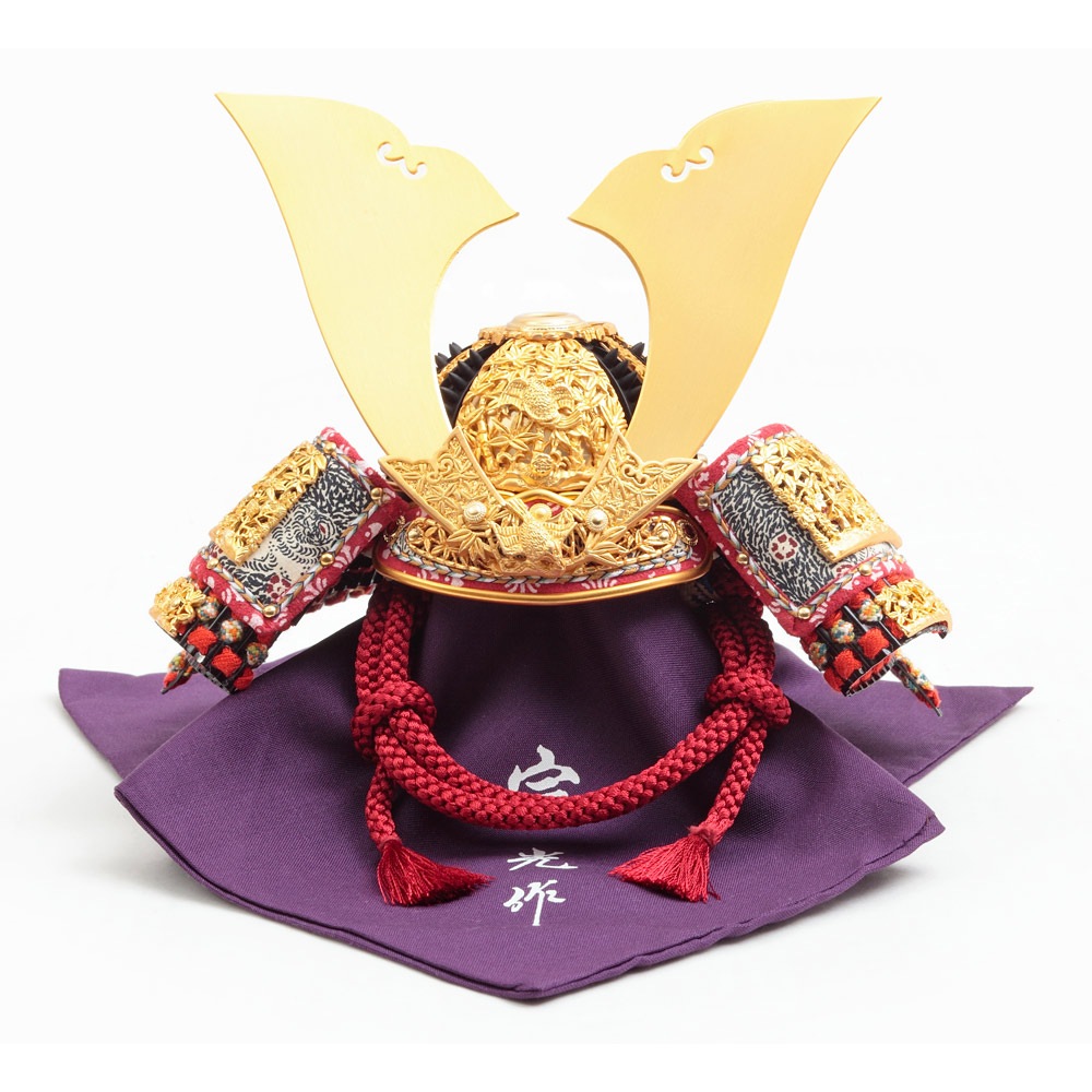 中村宗光作 アルミフレーム三段 竹雀之兜飾り 国宝シリーズ スライド式