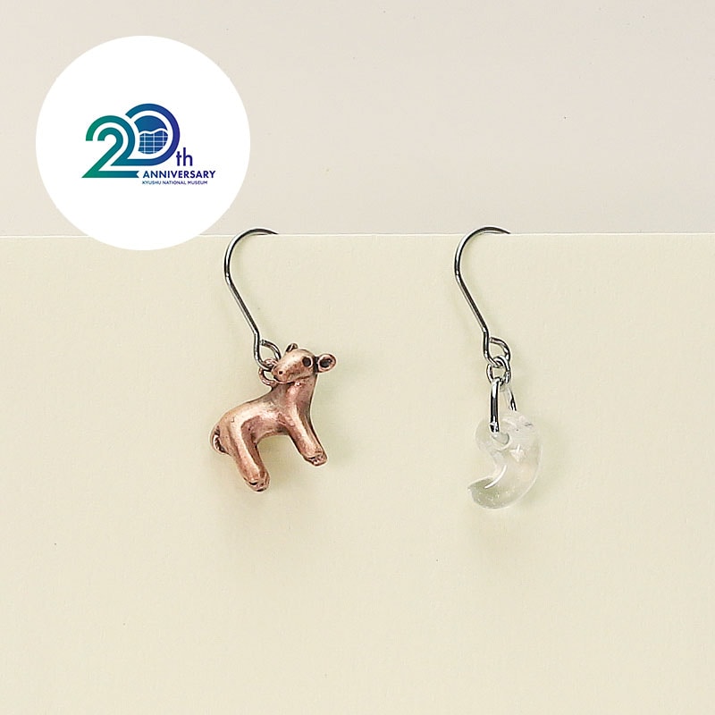 鹿埴輪＆勾玉　フックピアス