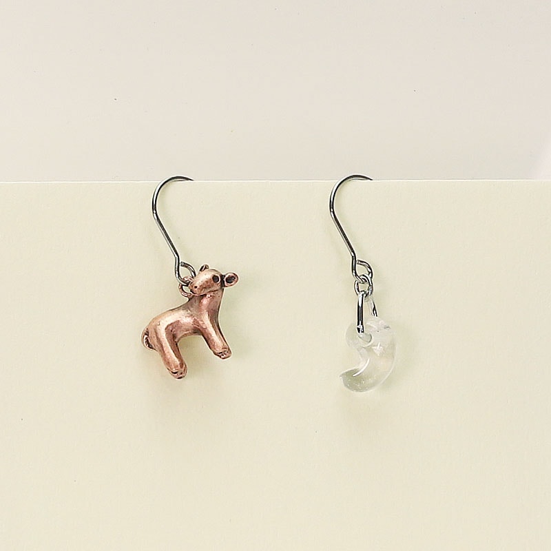 鹿埴輪＆勾玉　フックピアス